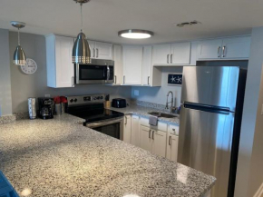 Large Myrtle Beach Condo, Fully Renovated